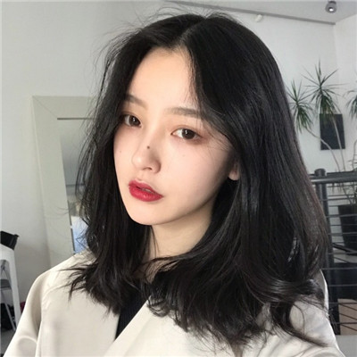 最新版2018女生韩系中性头像 没心没肺的活着最心安理得
